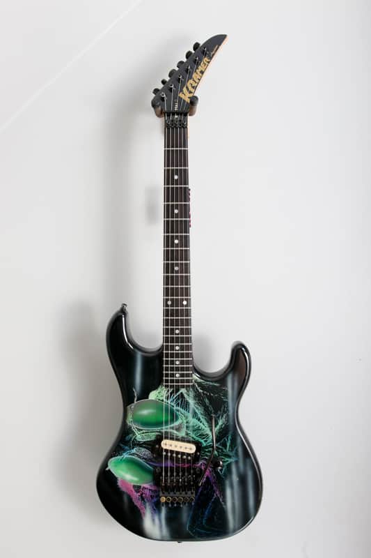 Kramer Baretta 1987 - "The Fly" Airbrush graphic image 1