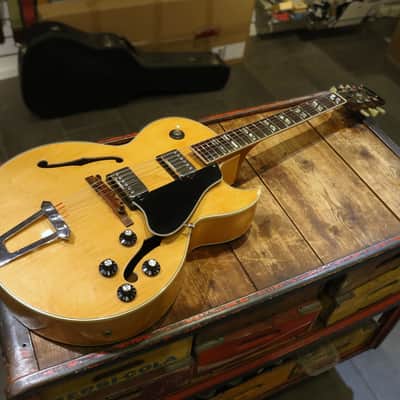 Gibson ES-175D 1970 - 1985 - Natural image 2