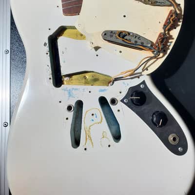 Vintage Fender Mustang 1965 - Olympic White Over Daphne Blue image 9