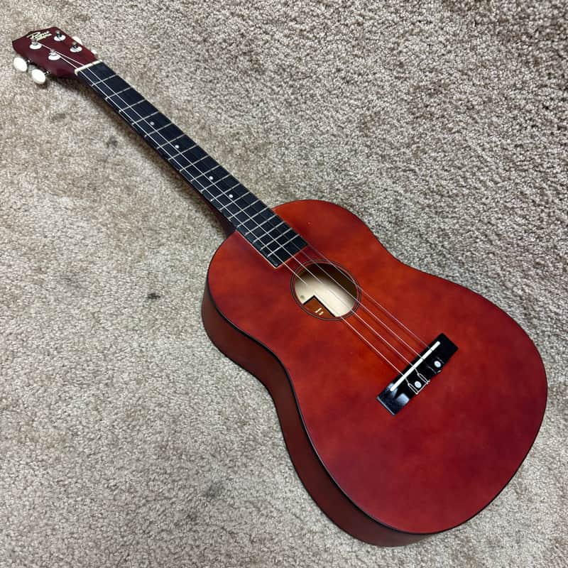 Rogue RU20 Baritone Ukulele w/ Bag image 1