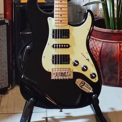 Fender Squire Stratocaster 2025 - Gloss Black, Mint Green, HSH p/ups image 4