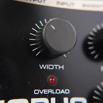Electro-Harmonix Poly Chorus Analog Flange / Chorus Effects Pedal #58810 image 19
