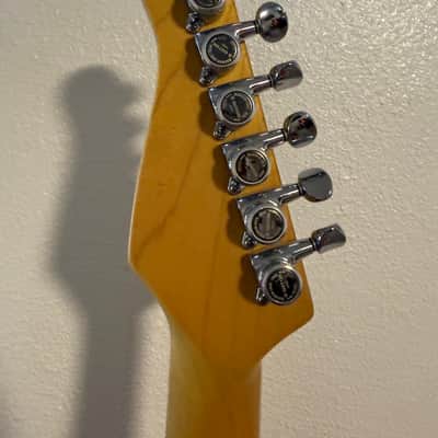 Godin Session 2010s - Sunburst image 3