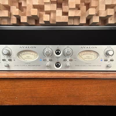 Avalon AD2022 Dual Channel Microphone Preamp. AD 2022. Great Condition! image 2