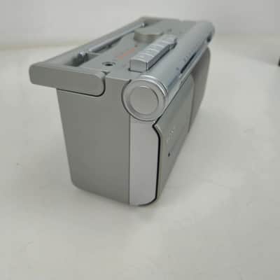 Sony - CFM-20L - Radio Cassette recorder - As New image 7