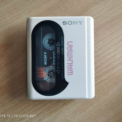 Sony Walkman Cassette player WM 51 pink Working, video test image 1