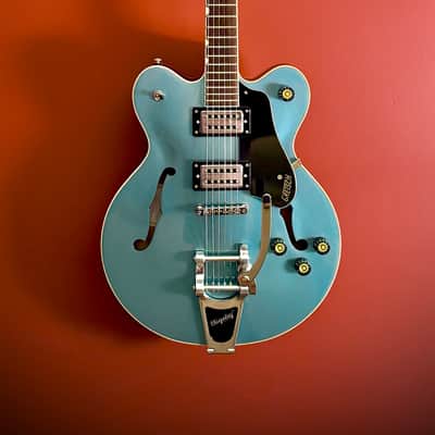 Gretsch G2622T Streamliner Center Block Double-Cut with Bigsby 2024 - Present Arctic Blue image 1