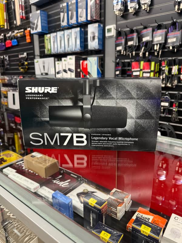 Shure SM7B Cardioid Dynamic Microphone image 1