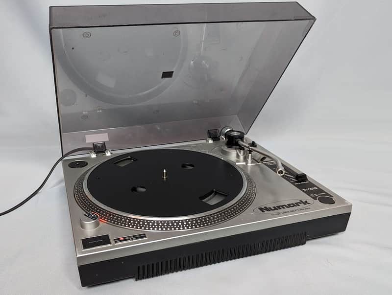 Numark TT-1520 ダイレクトドライブ ターンテーブル Numark TT-1520 ダイレクトドライブ ターンテーブル Numark › TT 1520