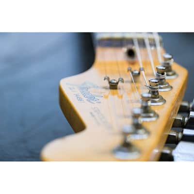 1984 Fender Standard Stratocaster (USA) with Rosewood Fretboard  sapphire blue image 16