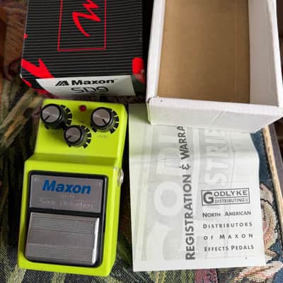 Maxon SD-9 Sonic Distortion 2010s - Neon Green image 1