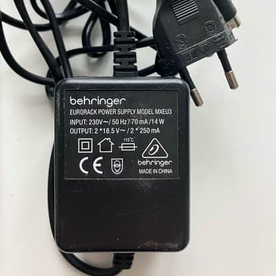 Behringer 802 8-Input 2-Bus Mixer XENYX image 3