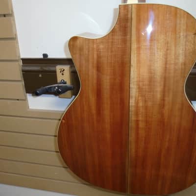Eastman  AC422CE-KOA-LTD w/case-store demo image 6