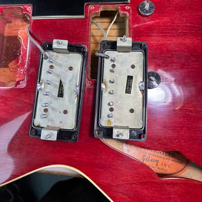 Gibson 1968 ES-335 Cherry, Factory Bigsby image 13