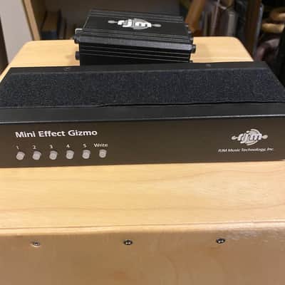 RJM Mini Effect Gizmo and Mini Line Mixer bundle - get both for your audio looper pedal needs image 1