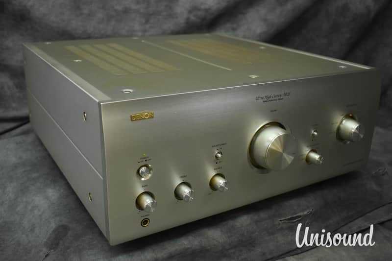 Denon PMA-2000AE Stereo Integrated Amplifier in Very Good