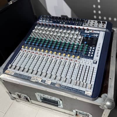 Soundcraft Signature 16 Compact 16-Channel Analog Mixer with Effects 2010s - Blue/Silver image 1