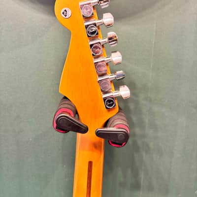 Fender 60th Anniversary Limited Standard Stratocaster with Maple Fretboard 2006 - Blizzard Pearl image 7