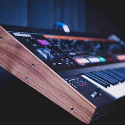 Walnut Cheeks for Roland Jupiter-X