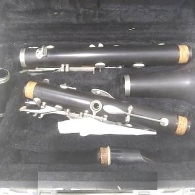 Kohlert Resin Clarinet with case, good condition image 10