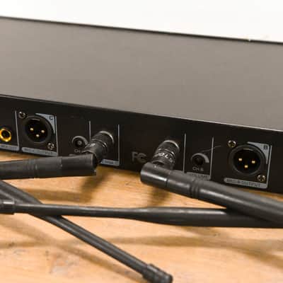 GTD Audio G-787 PLL Pro Wireless Mic Receiver w/ 4 Beltpacks (NO PSU) CG010YA image 17