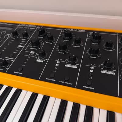 Studiologic Sledge 2.0 Polyphonic Virtual Analog Synthesizer 2010s - Yellow / Black