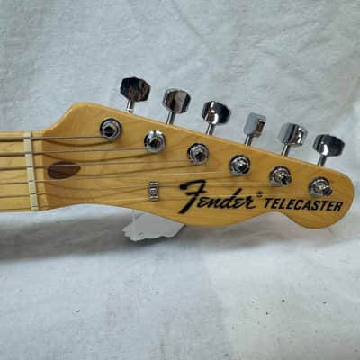 Fender Classic Series '69 Telecaster Thinline Guitar with Case 2009 - 3-Color Sunburst / Maple neck image 9