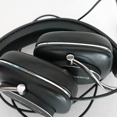 Bowers & Wilkins P7 - Black / Stainless Steel image 8