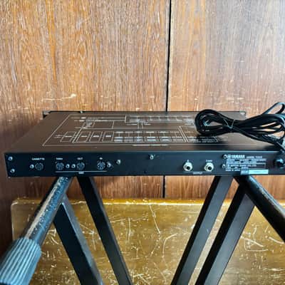 YAMAHA TX81Z FM TONE GENERATOR SYNTHESIZER New internal battery image 5