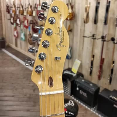 Fender American Professional II Telecaster Maple Fimgerboard 3-Color Sunburst image 11