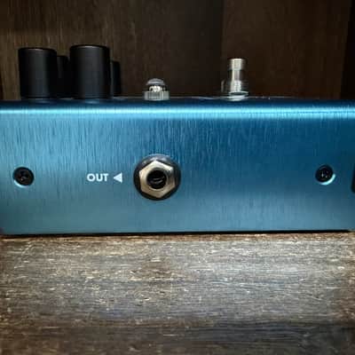 Fender Mirror Image Delay 2018 - Present - Blue image 5