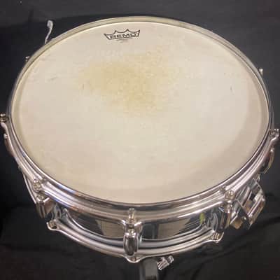 Slingerland - 5x14" Radio King 10-Lug Snare Drum. 1968–1972 - Chrome over Brass image 13