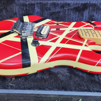 Kramer Baretta 1983 - 1989 - Red Paul Unkert UNK 5150 84 VH Striped USA image 8