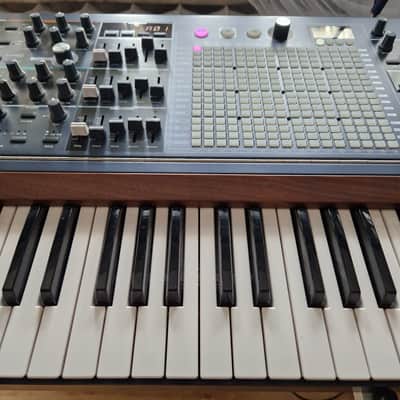 Arturia MatrixBrute 49-Key Synthesizer 2017 - Present - Black image 5