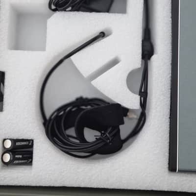 Sennheiser Sennheiser XS Wireless 1 Headset System | EM-XSW1 Receiver + SK-XSW Bodypack + ME3 Headset Microphone | 821–865 MHz image 2