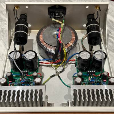 DIY High-End STEREO Power Amplifier (240 watts) for Studio or Hifi use - White / Solid Wood image 8