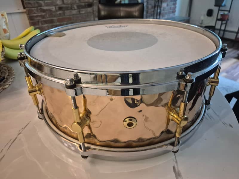 Canopus 'The Bronze' Hammered Snare Drum 14x6.5 w/Die Cast Hoops image 1