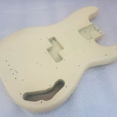 1968 FENDER PRECISION BASS BODY - made in USA image 1