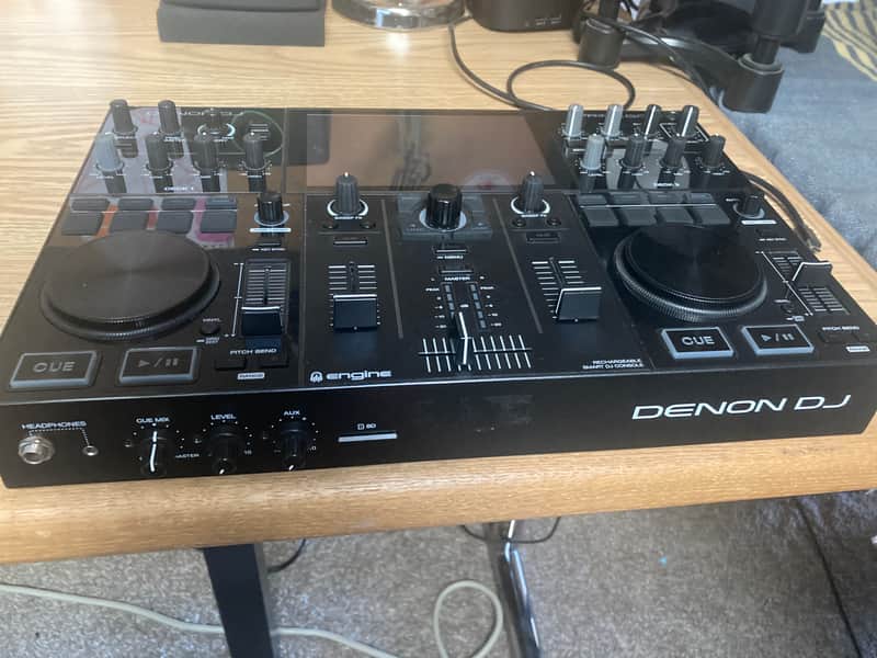 Denon Prime Go 2-Channel Rechargeable Smart DJ Console 2020 - Present - Black image 1