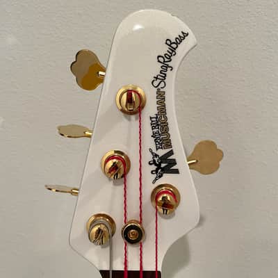 Music Man Stingray Classic Limited  Edition Gilded White  2012 - Gilded White image 3