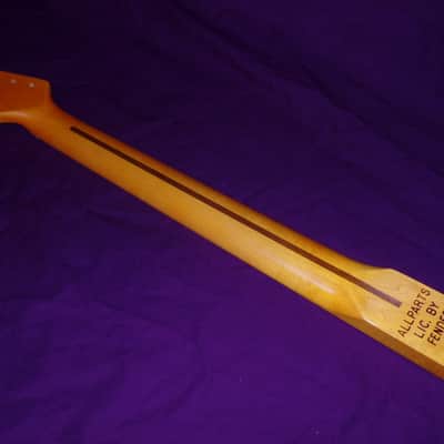 Medium Fret 7.25 Radius C Shape Stratocaster Allparts Fender Licensed Maple neck image 5