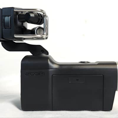 Zoom Q8 Handy Video Recorder, HD Video / Four Track Audio Recorder image 6