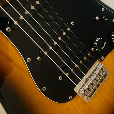 Fender Hardtail Stratocaster with Rosewood Fretboard 1979 - Sunburst image 8
