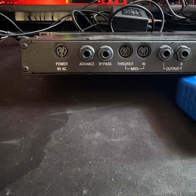 Alesis QuadraVerb GT 20k Bandwidth Simultaneous Guitar Effects Processor 1990s - Black image 6