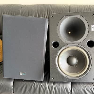Meyer Sound HD-2 2000s - Black image 1