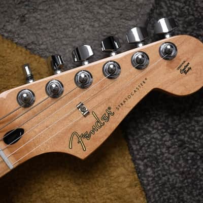 Fender Limited Edition Player Stratocaster MN / Black (Pre-owned, 2021) image 8