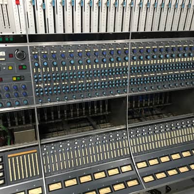 Neve 8068 Vintage 70's Console - Neve Grey image 3