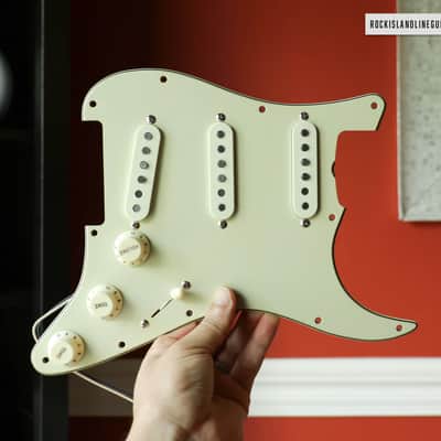 Josefina Hand-Wound Fender Custom Shop Troposphere Single Coil Pickups - Loaded Pickguard image 7