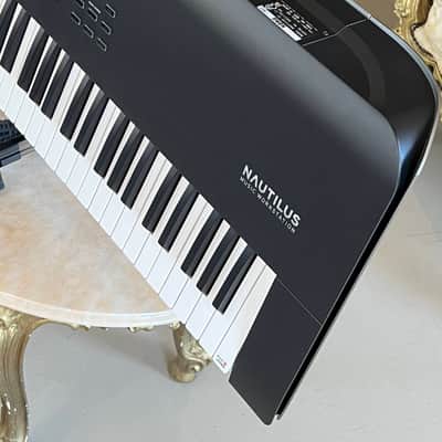 KORG Nautilus 73 + Bag image 3