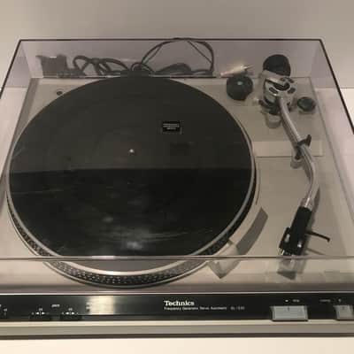 Technics SL-220 Silver vintage belt drive auto return turntable with Audio Technica AT-247E stylus image 2